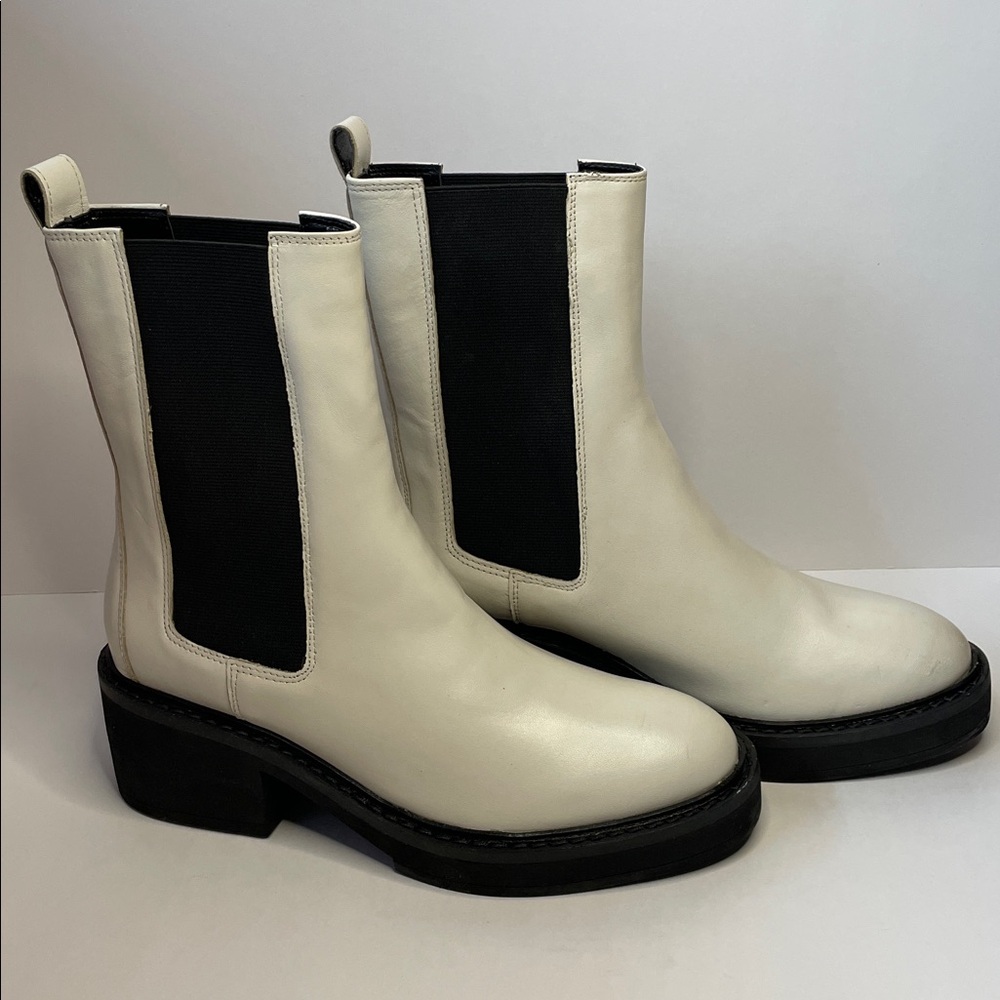 NIB White Chelsea FARYL Leather Boots.  Size 10 - Picture 2 of 6